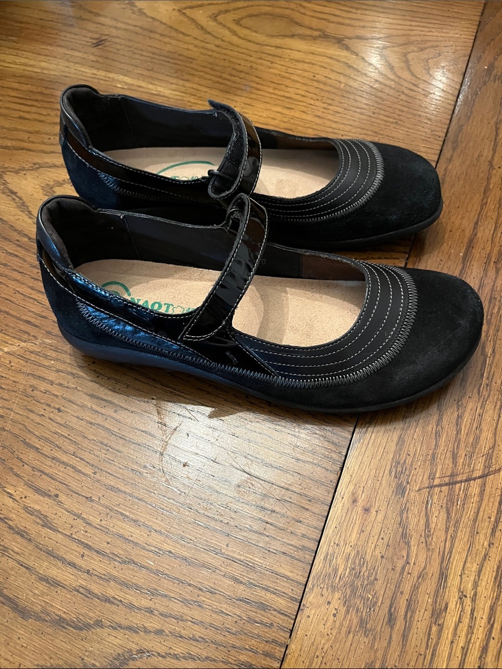 Naot Kirei Mary Jane Shoes, size 40/9.5 - Picture 2 of 12